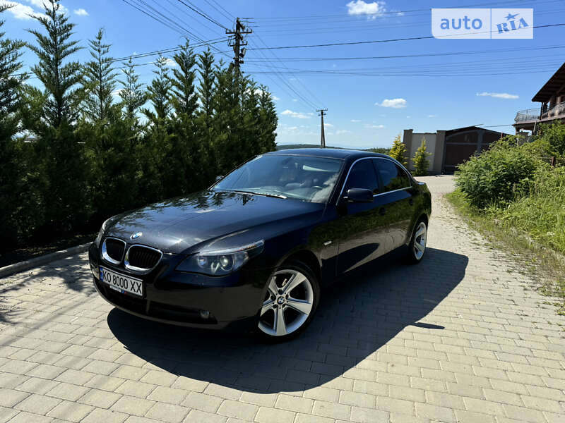 2003 bmw 520i