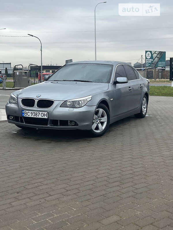 2003 bmw 520