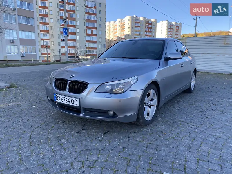 2003 bmw 520i