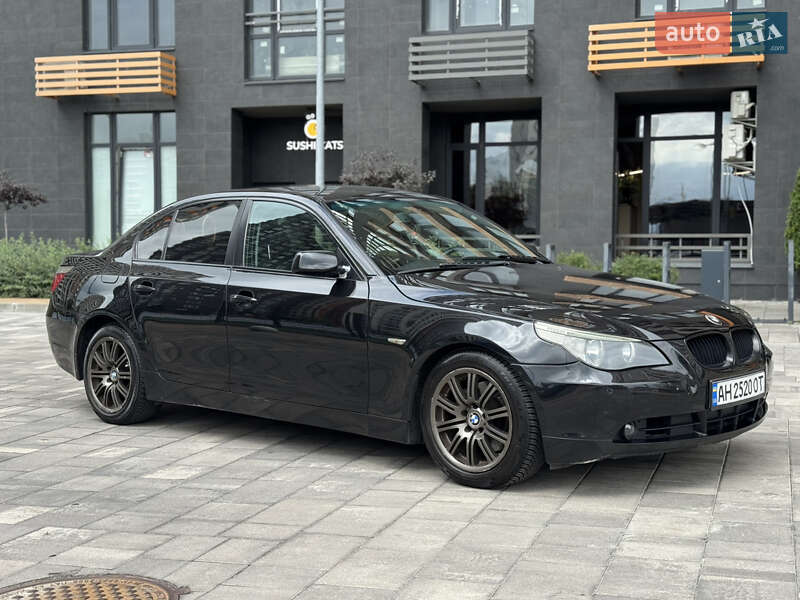 2004 bmw 520i