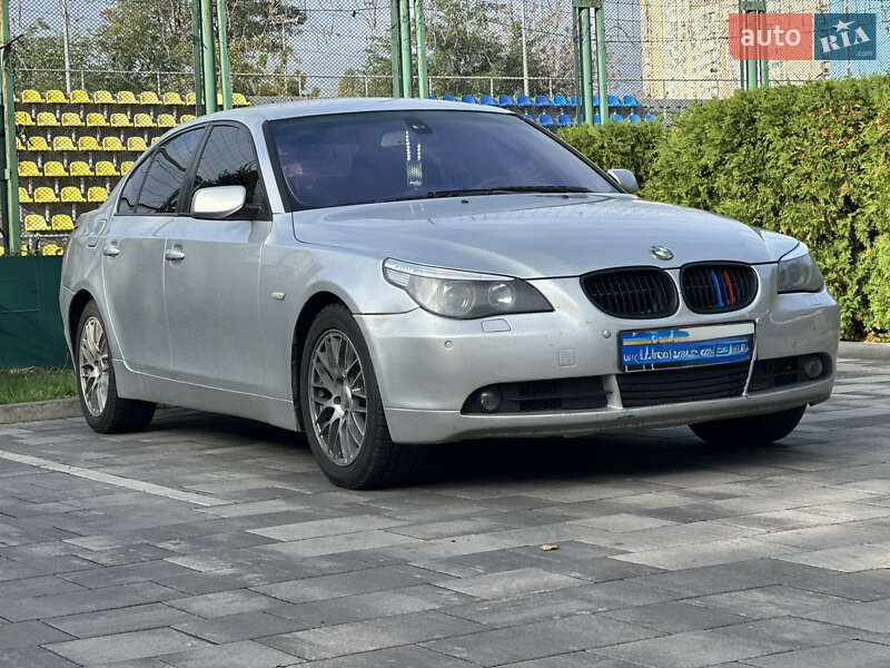 2004 bmw 520