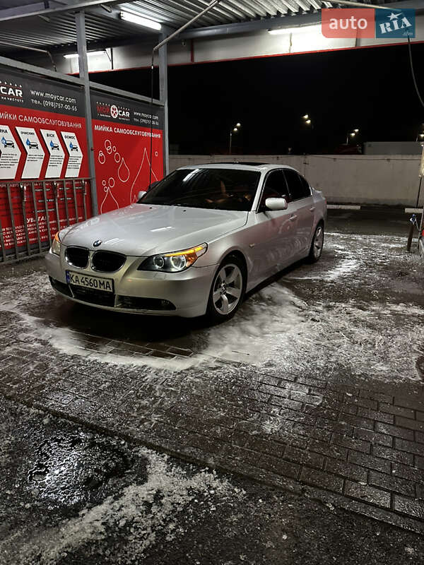 2004 bmw 520i