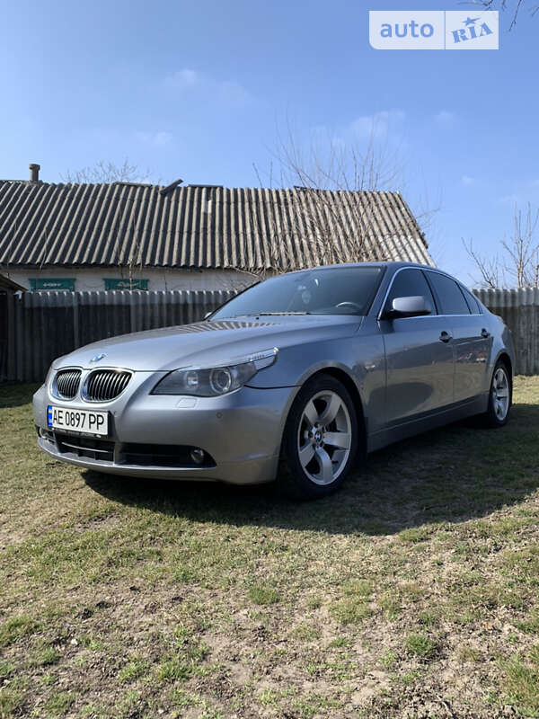 2004 bmw 525i