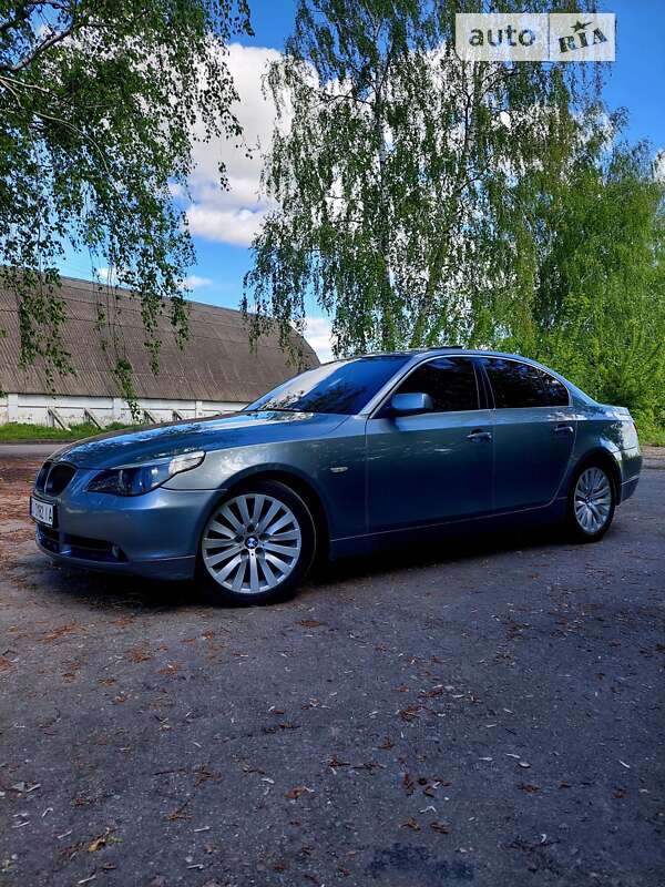 2003 bmw 525i