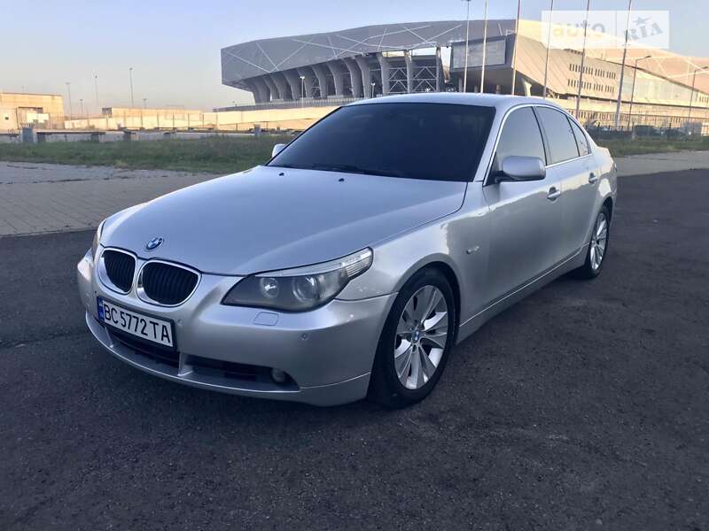2004 bmw 525i