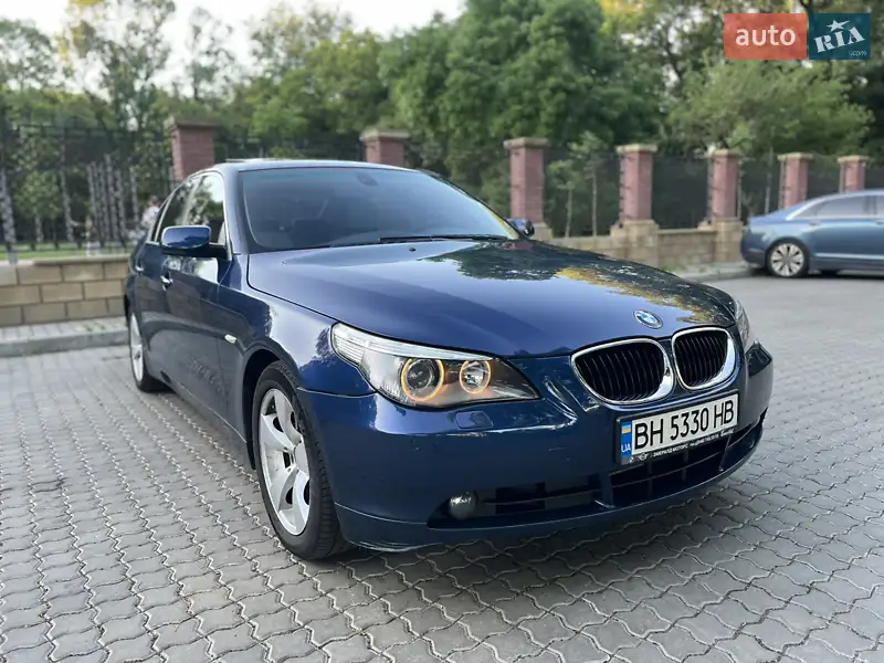 2003 bmw 530i