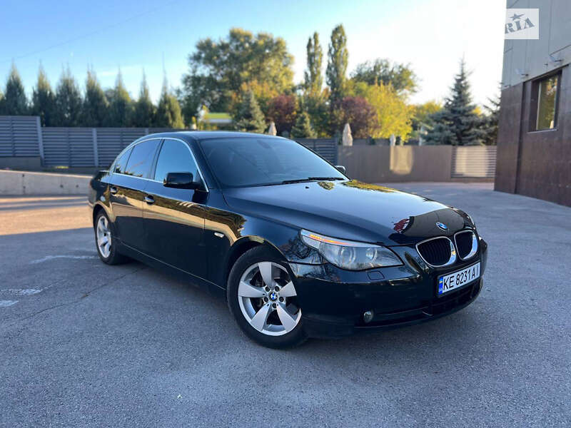 2004 bmw 530i