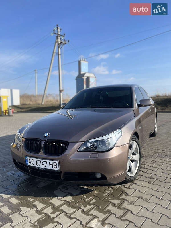 2003 bmw 530i