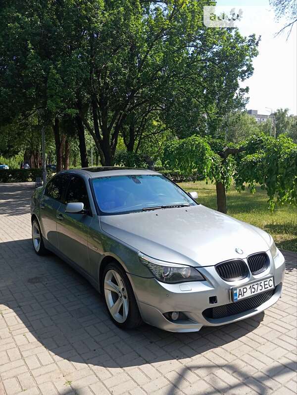 2003 bmw 530i