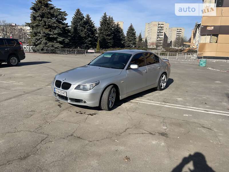 2003 bmw 530i