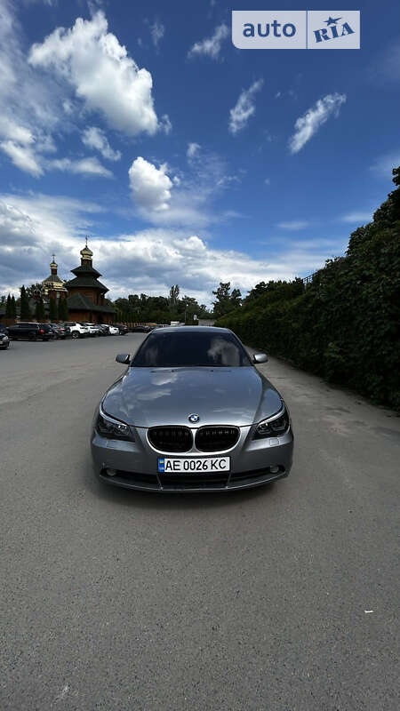 2004 bmw 545i
