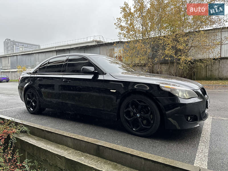 2003 bmw 545i