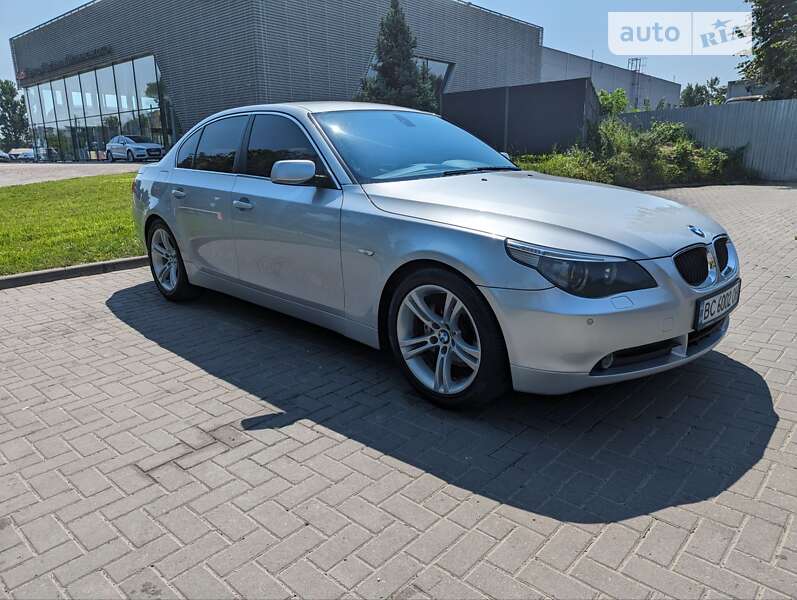 2005 bmw 523i