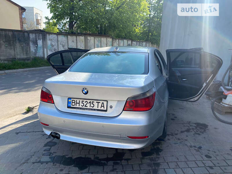 2005 bmw 523i