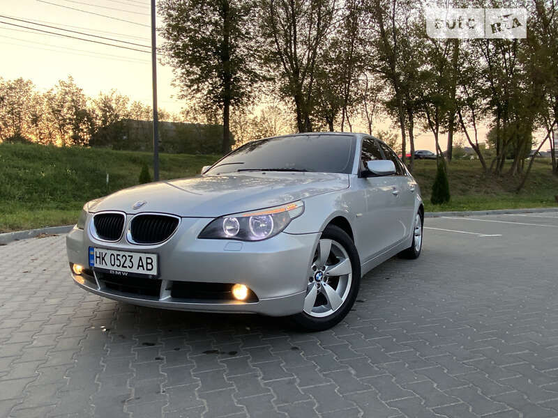 2005 bmw 523i