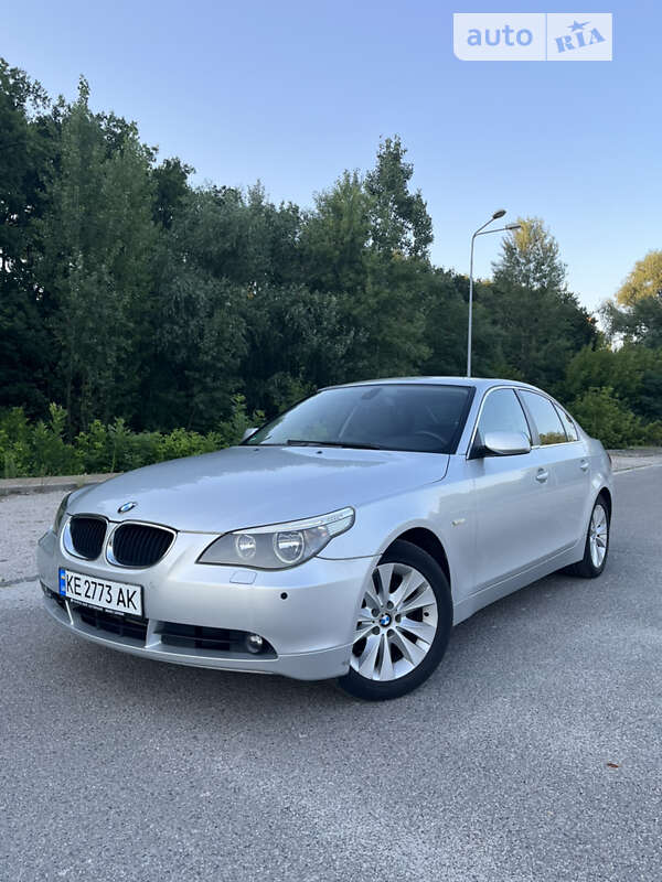 2005 bmw 525i