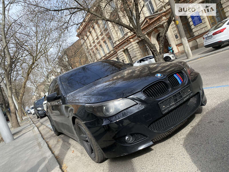 2005 bmw 525i