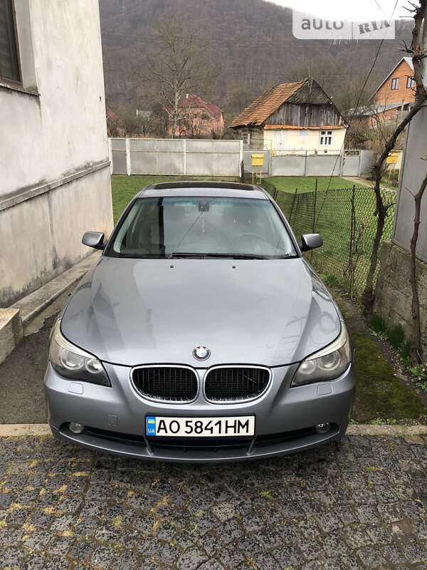 2005 bmw 525i