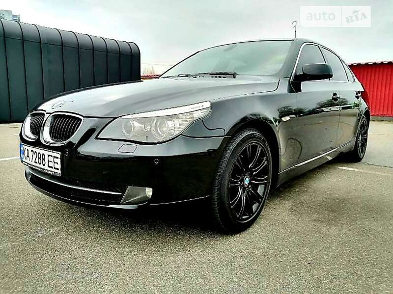 2008 bmw 520i