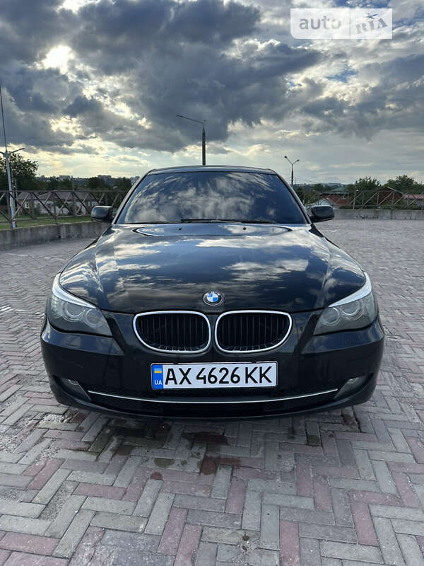 2008 bmw 520i