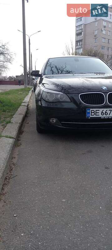 2008 bmw 520i