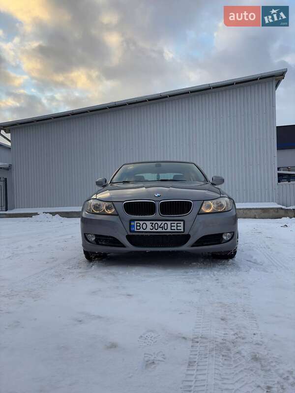 2011 bmw 3 series