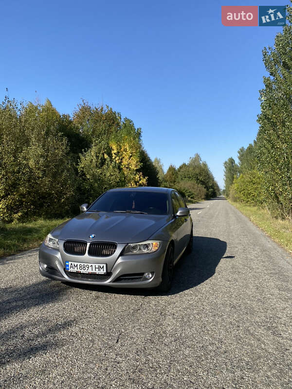 2010 bmw 323i