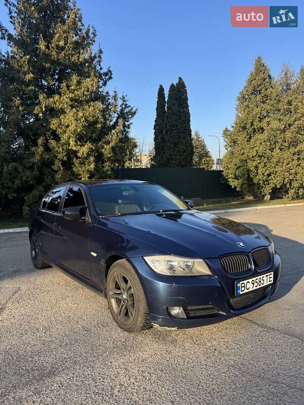 2011 bmw 3 series