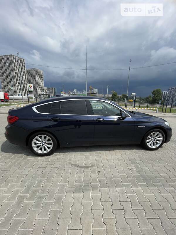 2017 bmw 528i-gt