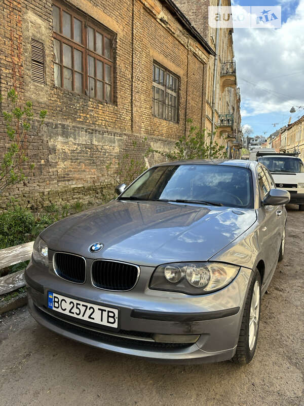 2011 bmw 1 series