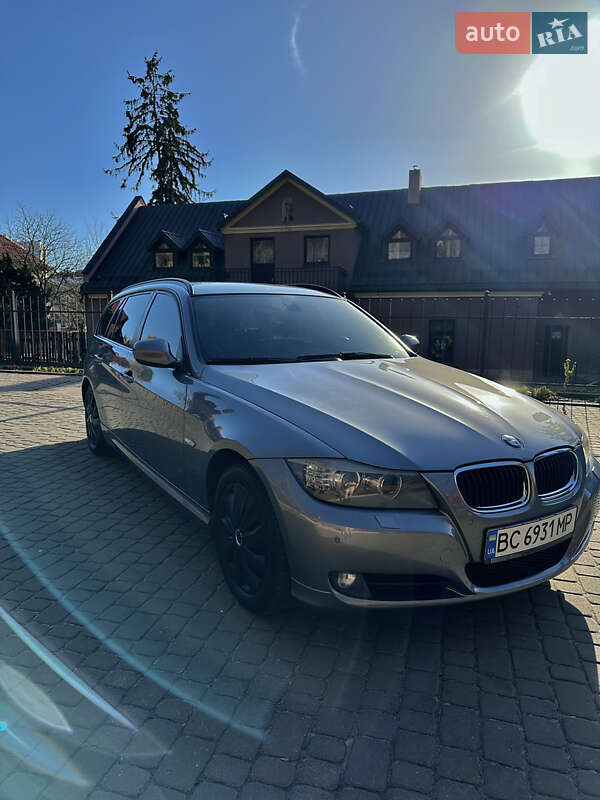 2010 bmw 3 series