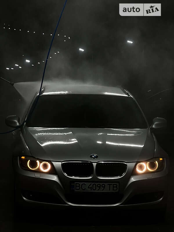2012 bmw 320d