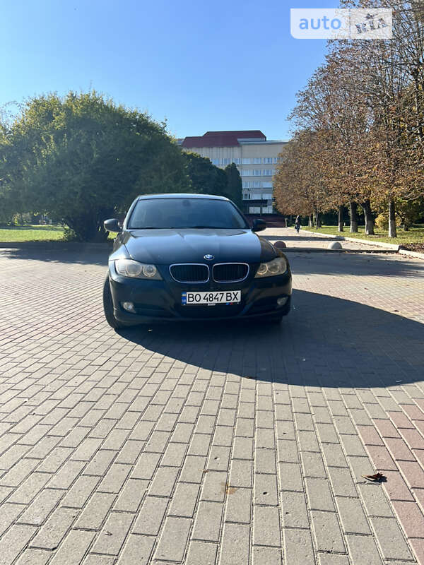 2011 bmw 3 series