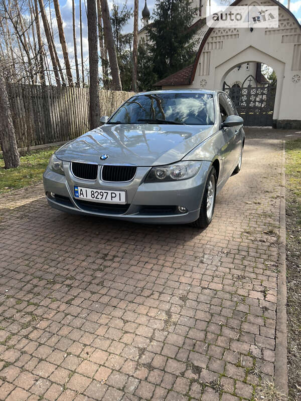 2005 bmw 318i