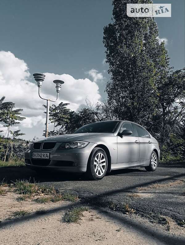 2006 bmw 318i