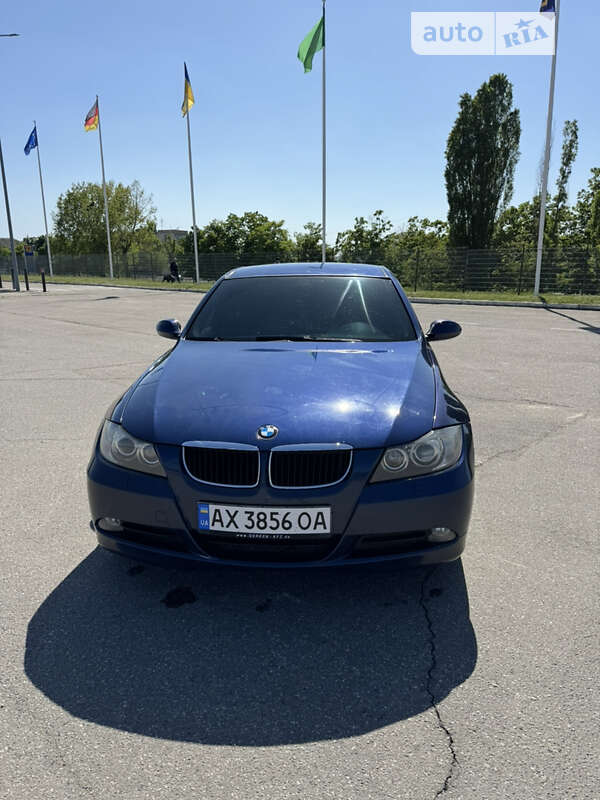 2005 bmw 318i