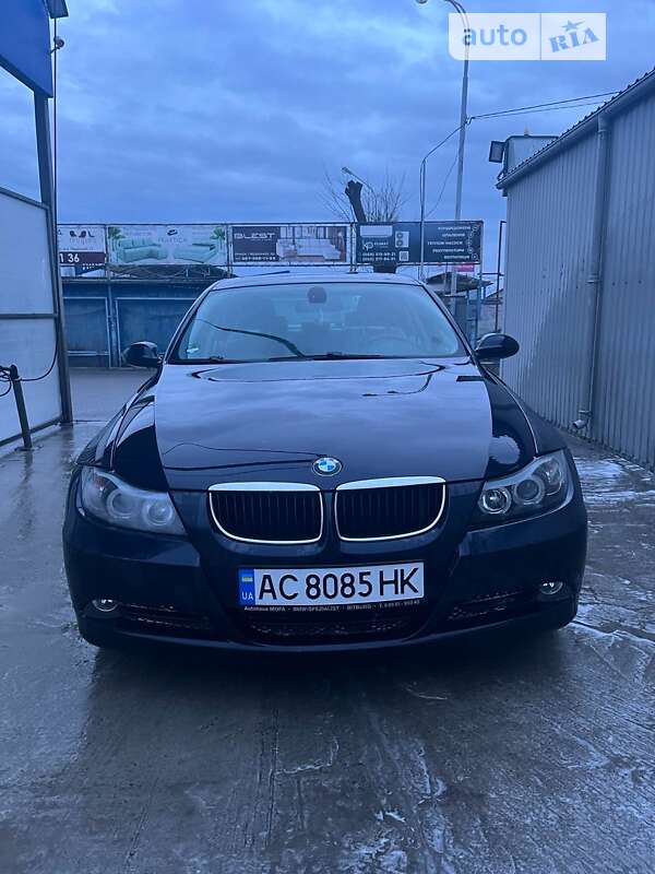2005 bmw 318i