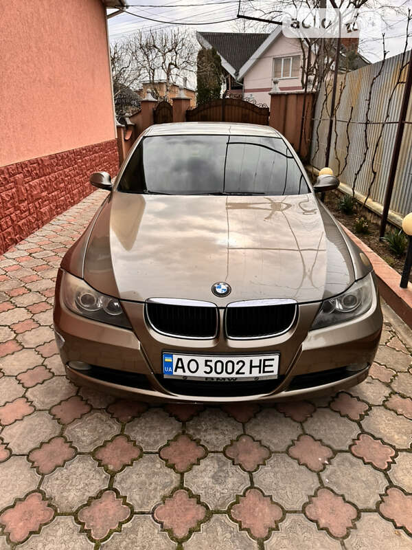 2005 bmw 318i