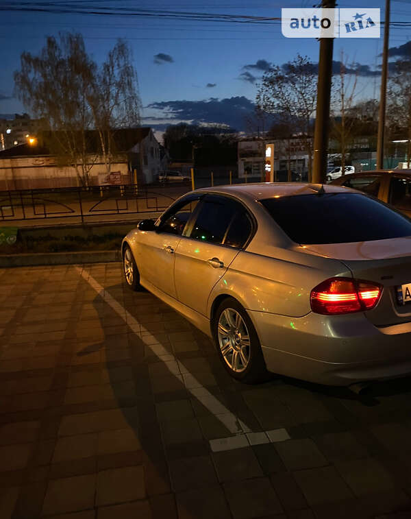 2005 bmw 318i