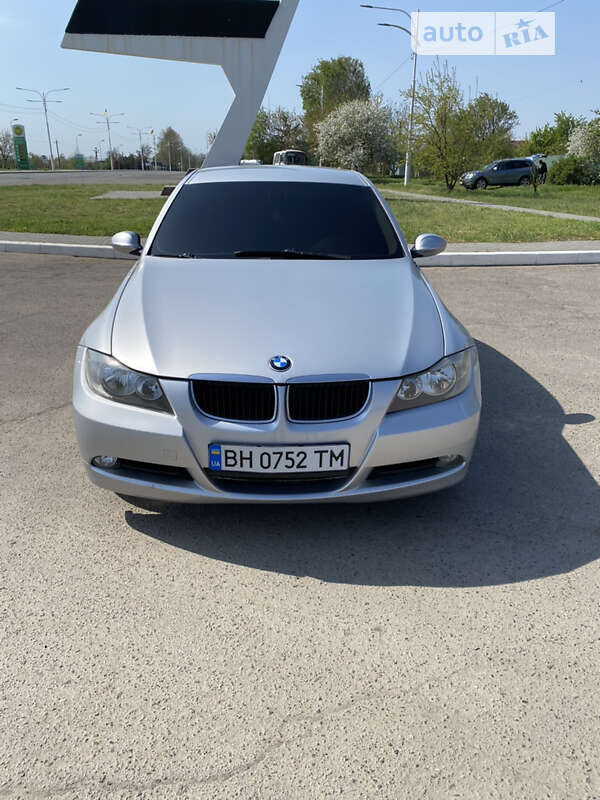 2005 bmw 320i