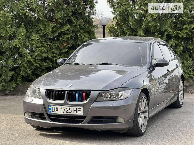 2005 bmw 320i