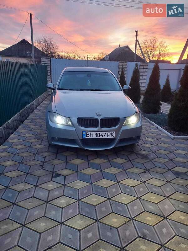2005 bmw 320i