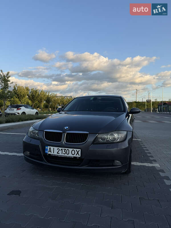 2005 bmw 320i