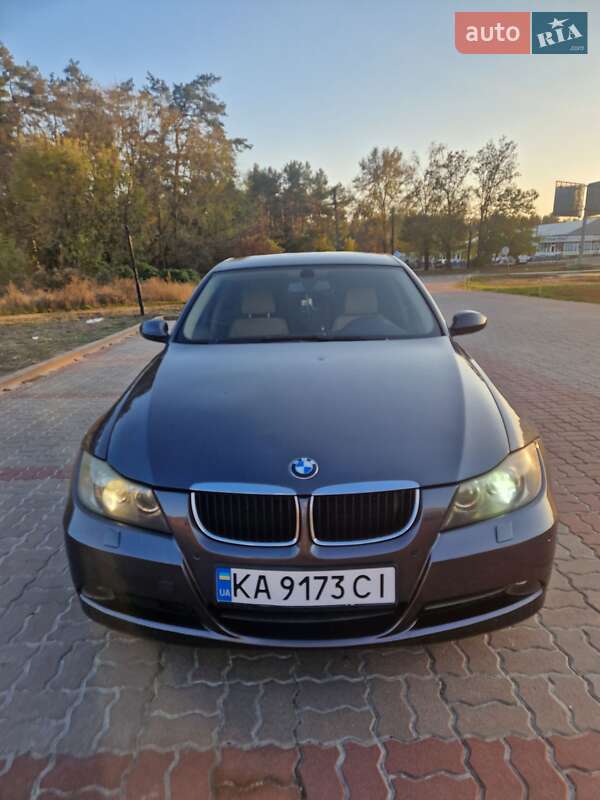 2005 bmw 320i