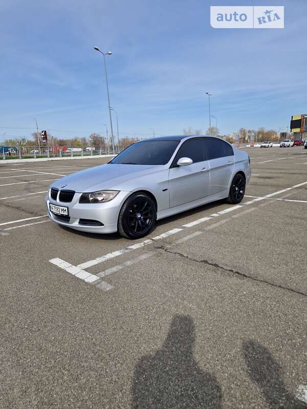 2005 bmw 3 series