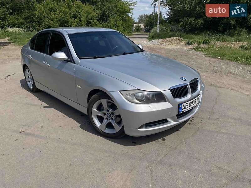 2005 bmw 3 series