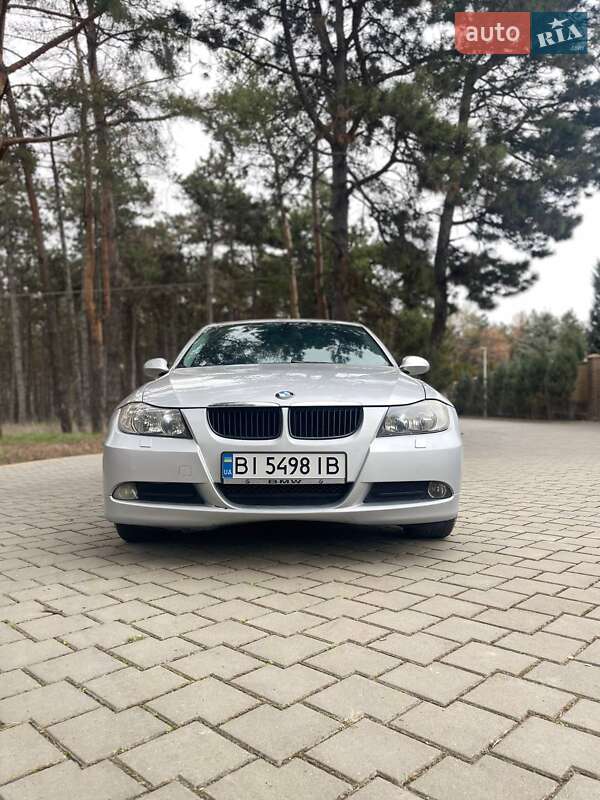 2005 bmw 320i