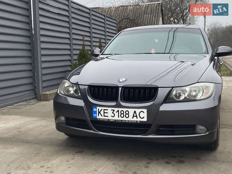 2005 bmw 320i
