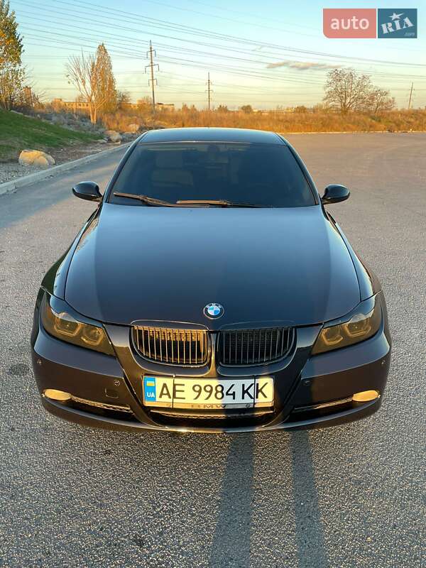2005 bmw 320i