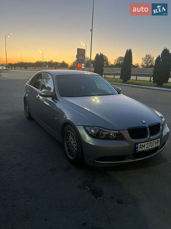 2005 bmw 320i